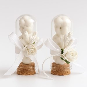 گیفت تزئینی شیشه‌ای با گل سفید